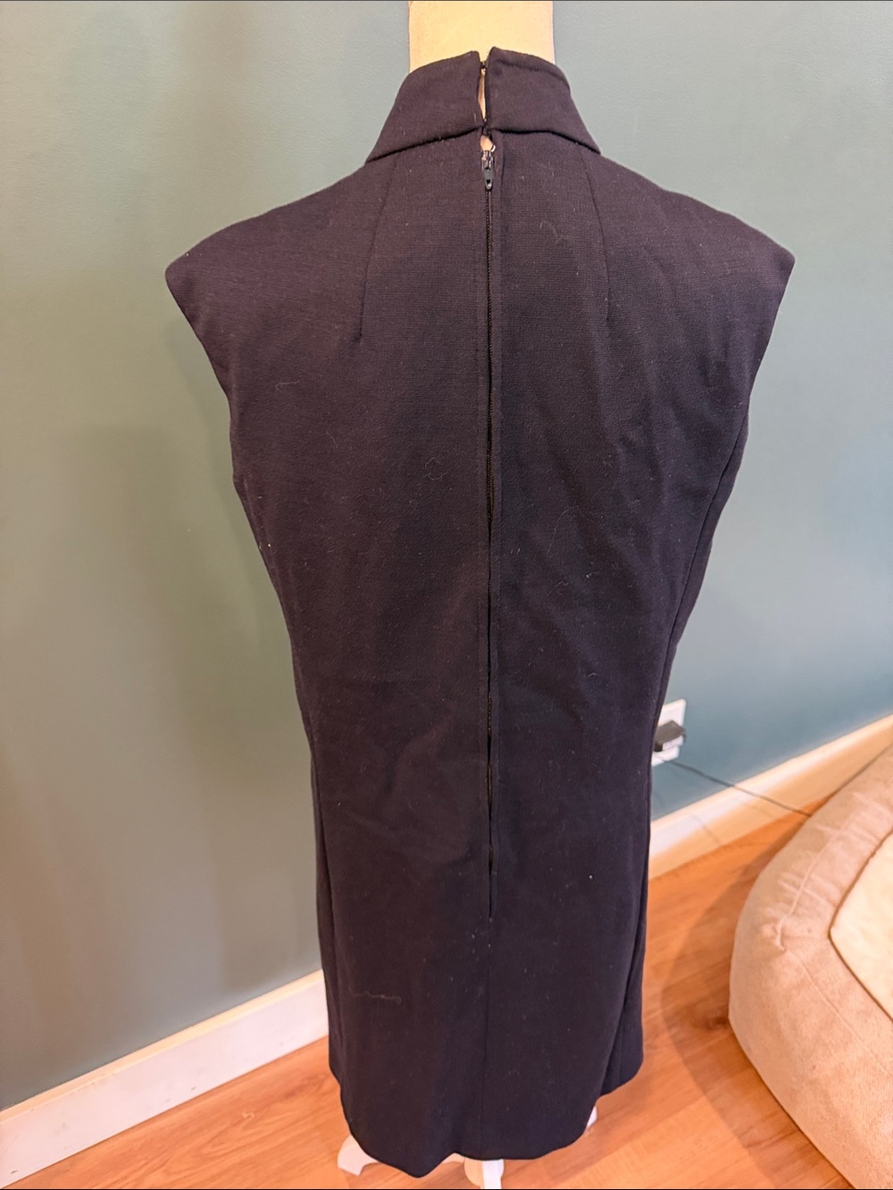 1960’s Mod Shift Dress - Picture 5 of 7